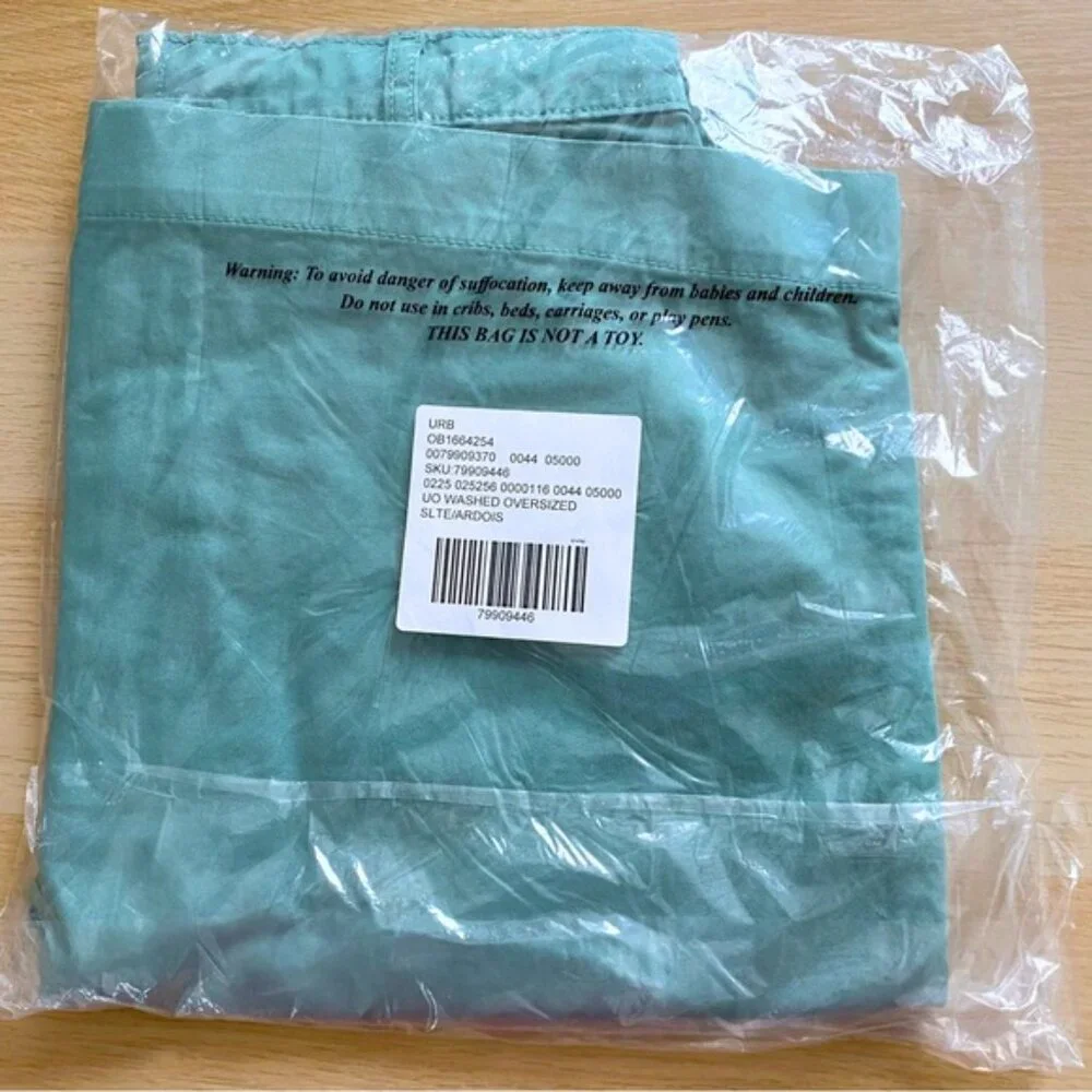 Urban Outfitters Washed Oversized Fit Chino Short New Slate Aqua Turquoise Small